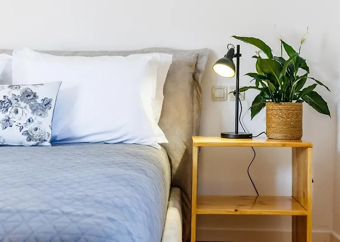 The Stone Szkópelosz